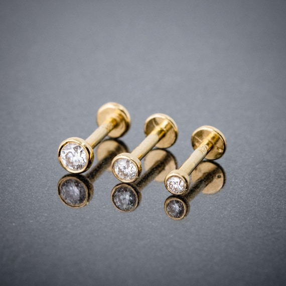 16G 14kt Gold Bezel Set Round Moissanite Labret Stud, Monroe Lip Ring, Medusa, Internally Threaded, Unisex Tragus Stud, Lip Jewelry