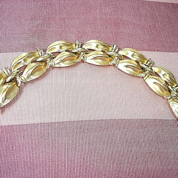 Vintage 1950s Ornate,  Brushed Gold Double Ribbon Bracelet, Fits Size 6 Inch Wrist And Smaller, Wedding Gift, Birthday, Gift Her, Pics