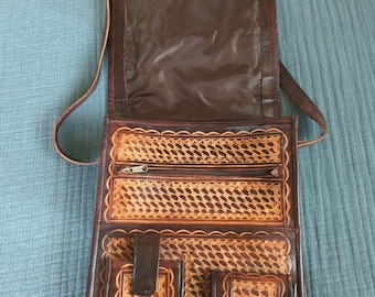 Vintage handgemaakte lederen schoudertas, laptopdrager, zakelijke tas, unisex schoudertas, verstelbare riem. Boho, alle foto's