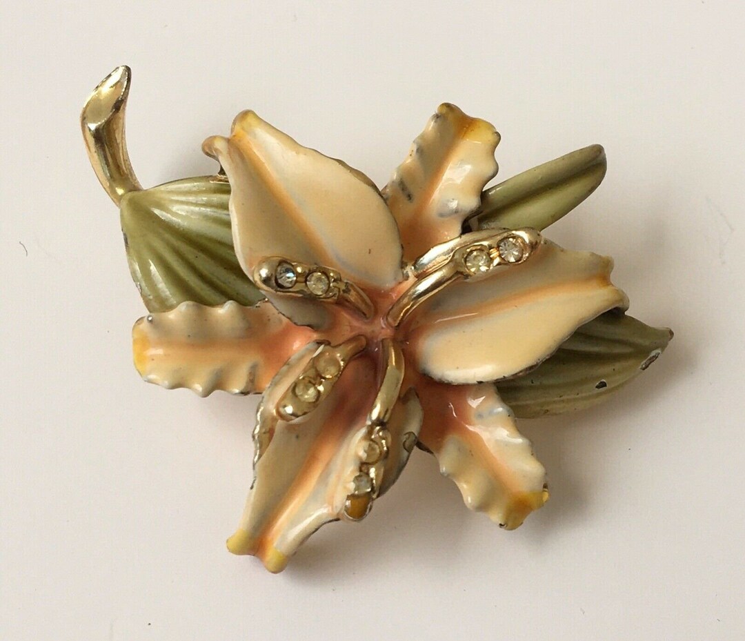 Vintage Lily Flower Brooch With Inlaid Rhinestone Centerrare - Etsy