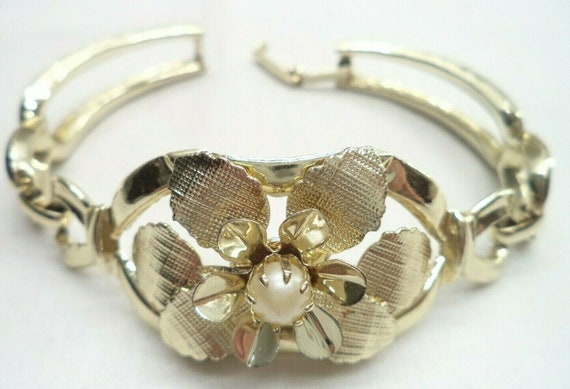 Vintage, 1950s Mint, Pearl In A Pansy Gold Tone C… - image 5
