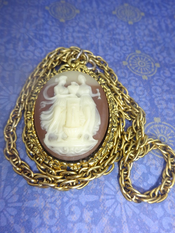 Vintage 1970 Solid Perfume Cameo Locket, Two Muses