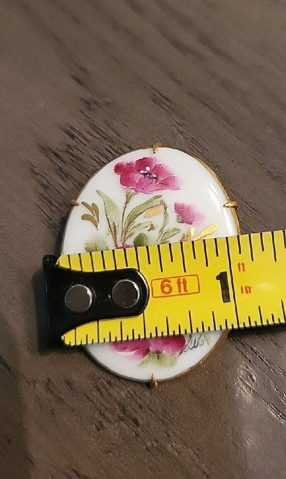 Vintage Hand Painted Porcelain Floral Brooch, Pin… - image 4