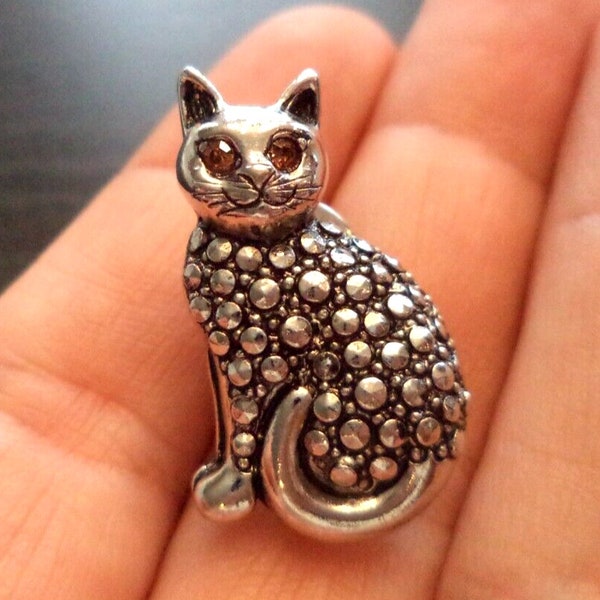 Tiny Inch Cat Pin, Sterling And Marcasite, With Garnet Eyes, Cat Lover's Brooch Pin, Minimalist Pin, Lapel Pin, Pics