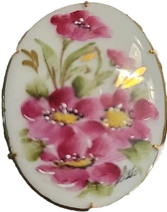 Vintage Hand Painted Porcelain Floral Brooch, Pin… - image 2