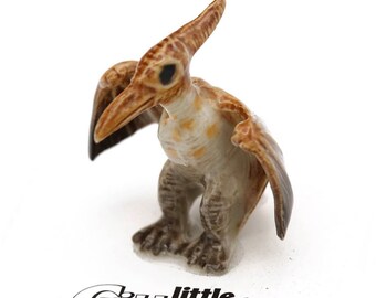 PTERODACTYL DINOSAUR Miniature Porcelain Figurine