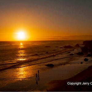 Beach Sunset Photography, Couple On Beach At Sunset, Malibu Beach California Sunset, Ocean Beach Sunset Fine Art Print, Beach Art