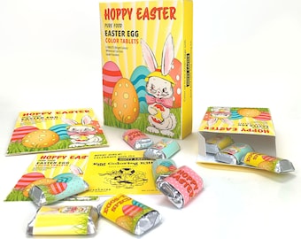 Printable "Hoppy Easter" Retro Style Boxes, Envelopes, and Candy Wrappers / two sizes of easy-to-assemble boxes featuring a bunny with eggs