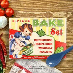 Printable Bake Set Box featuring a Retro Girl in a Kitchen / 5" X 7" X 1.25" make-it-yourself box for kitchen gifts, candy, recipe holder
