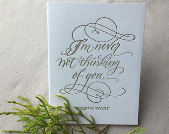 Cita literaria de Virginia Woolf en caligrafía tipográfica