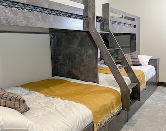 Habitación Silverthorne con literas Twin XL sobre Queen para adultos