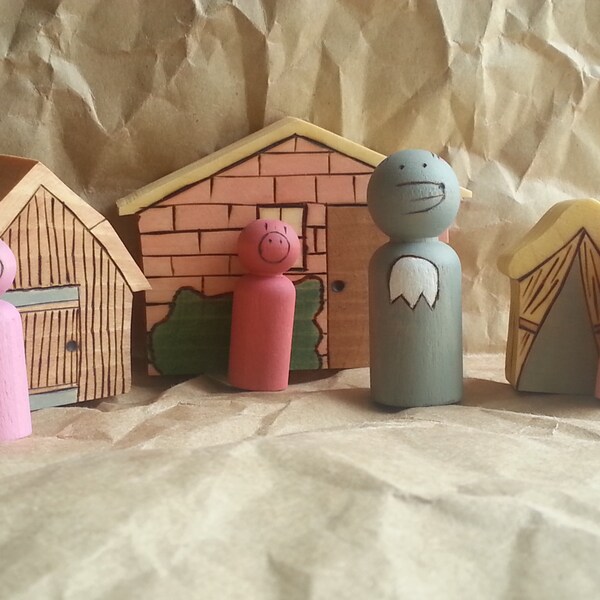 The 3 Little Pig's Play set with their houses and the Wolf