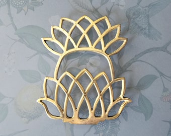 Brass Pineapple Trivet - Gold Pot Holder - Vintage