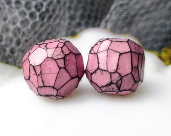 Faceted Polymer Clay Bead Pair - 2 Rustic Faceted Rounds - Primitive Pink with Bold Black Facet Edges - Art Bead Pair - 10mm - pfno1