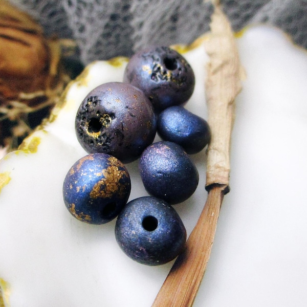 Polymer Clay Beads - 6 Rustic Beads - Mix - Small Black ROndelles w Blue Iridescence - Puce Round Pair - 3 Pairs - Art Beads - GOld Leaf