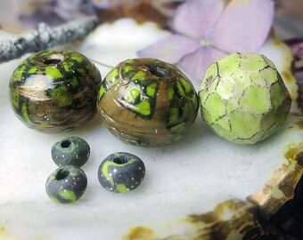Polymer Clay Beads - 6 Rustic Beads - Primitive Rounds - Green & Black Faceted - Millefiori Cane Botanical - Brown, Green - Tiny Spacers