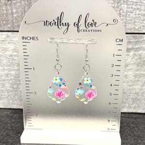 rosa und aqua floral print Ohrringe Edelstahl und Acryl