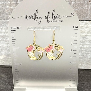 Pink sea shell and coral under the sea earrings with faux pearls