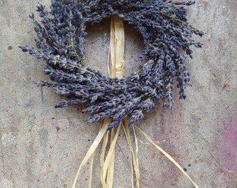 Mini French Lavender Wreath: Dried Herb Kitchen Decor (12cm)