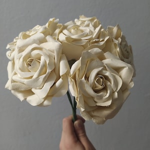 ALL'INGROSSO Rose di carta bianca 7 cm su gambo di filo - Fiori matrimonio - Bouquet da sposa - Composizione floreale - 6 steli di fiori per bouquet