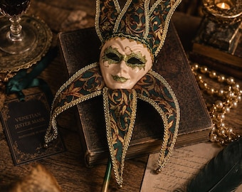 Large Venetian Jester Mask – Emerald Gold Baroque Harlequin Wall Decor (65x14 cm)