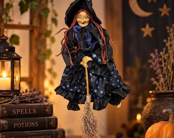Ręcznie malowana latająca lalka czarownica na miotle, rustykalna dekoracja na Halloween (40 cm)