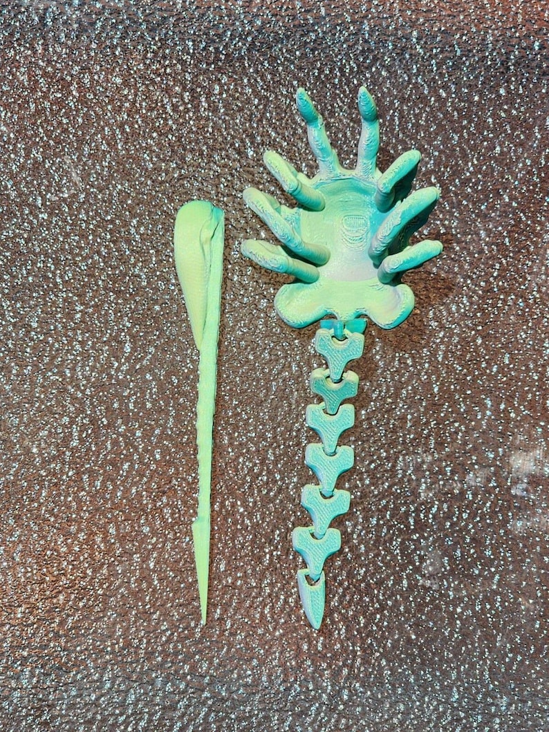 3D Printed Alien Facehugger Hair Pin Xenomorph Head Pin Sci-Fi Cosplay Prop image 8