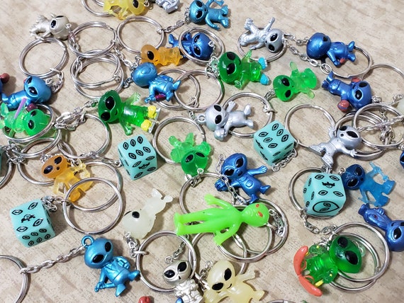 Alien Party Favor Key Chains or Necklaces Bulk Buy Wholesale Bundle Area 51  UFO Roswell Outer Space Twilight Zone 