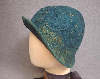 Felted Cloche Hat – Blue, Green & Black (Merino wool, silk thread, handmade)