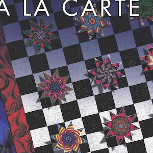 Puede incluir: Portada del libro titulada "STARS A LA CARTE" de Bethany S. Reynolds. La portada presenta un patrón de tablero de ajedrez con diseños coloridos en forma de estrella. El libro incluye "MAGIC STACK-N-WHACK BONUS PROJECTS".