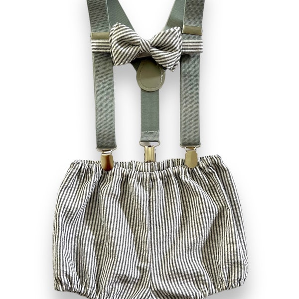 Baby Boy’s First Birthday Outfit. Cake Smash Outfit. Baby Bloomers Suspenders Bow Tie Outfit.
