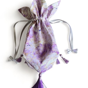 Regency Drawstring Reticule Purse Bag. Lavender Travel Drawstring Purse. Tudor Reticule Elegant Jewelry Purse.