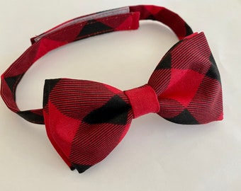 Buffalo Plaid Red Bow Tie. Christmas Kids/Adults Bow Tie. Christmas Red Bow Tie.