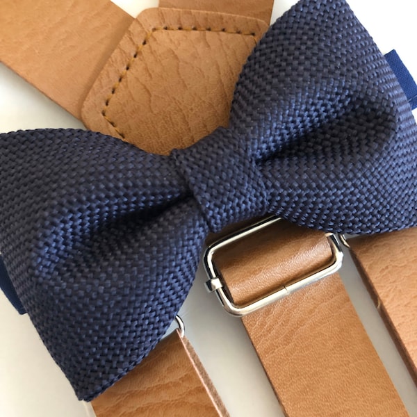 Vintage Tan 1 inch wide Leather Suspenders and Burlap Navy Blue Bow Tie Set. Navy Blue Burlap Bow Tie.