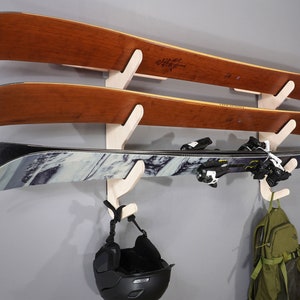 Wood Ski Wall Racks - Grassracks Hallsteiner Trip