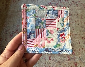 Scrappy Mug Rug Tutorial, Quilt Coaster (PDF)