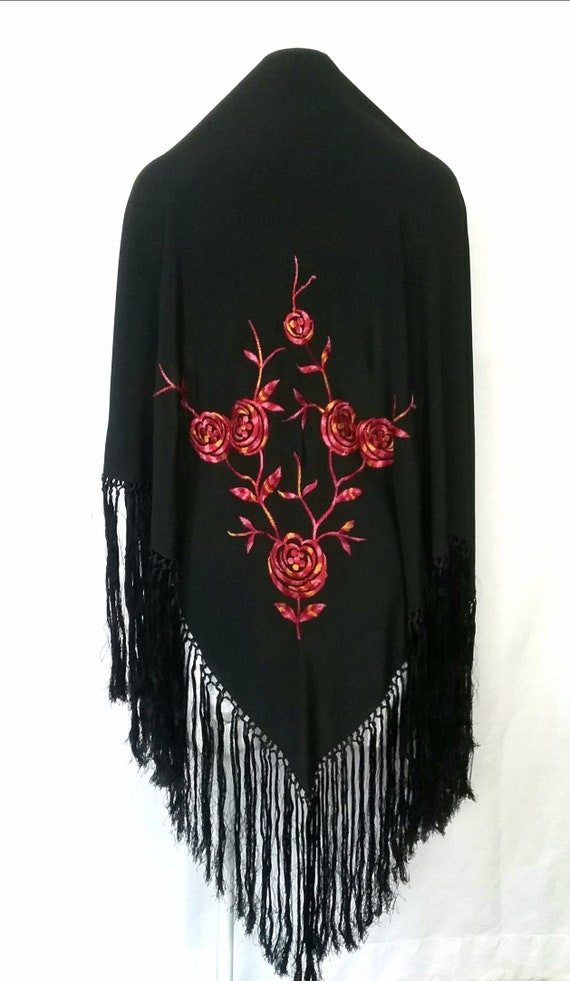 1920s Embroidered Shawl