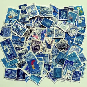 Sellos postales azules, serie de 100, todos diferentes, antiguos y de época, de muchos países, aproximadamente entre 1890 y 1980