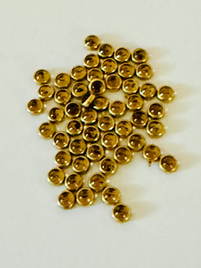 Glue-on Kundan stones Flat back Kundan stones Kundan stones for jewelry Kundan embellishments DIY Kundan stones Flat back rhinestones Kundan stones for crafts Glue-on rhinestones Decorative Kundan stone High-quality Kundan stones, diy embellishments
