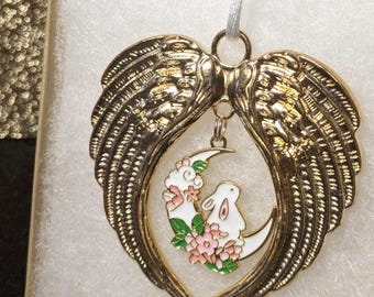Bunny Memorial Ornament: Angel Wings Keepsake, Pet Loss of Rabbit Condolence Gift Sympathy Keepsake