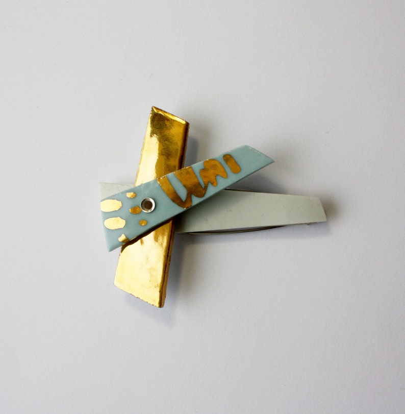 Brooch Porcelain mobile, white, gold, light blue image 6