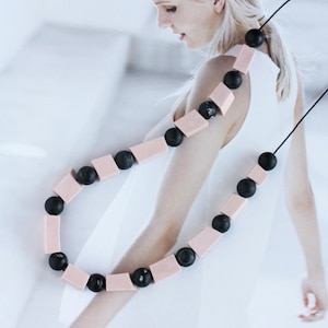 Necklace - Porcelain - light pink and black