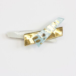 Brooch Porcelain mobile, white, gold, light blue image 2