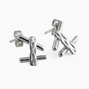 Crossover Earrings Stud Silver, Contemporary Earrings, Small Earrings 925, Minimalist Earrings, Birthday Gift for Woman, Birthday Gift Wife