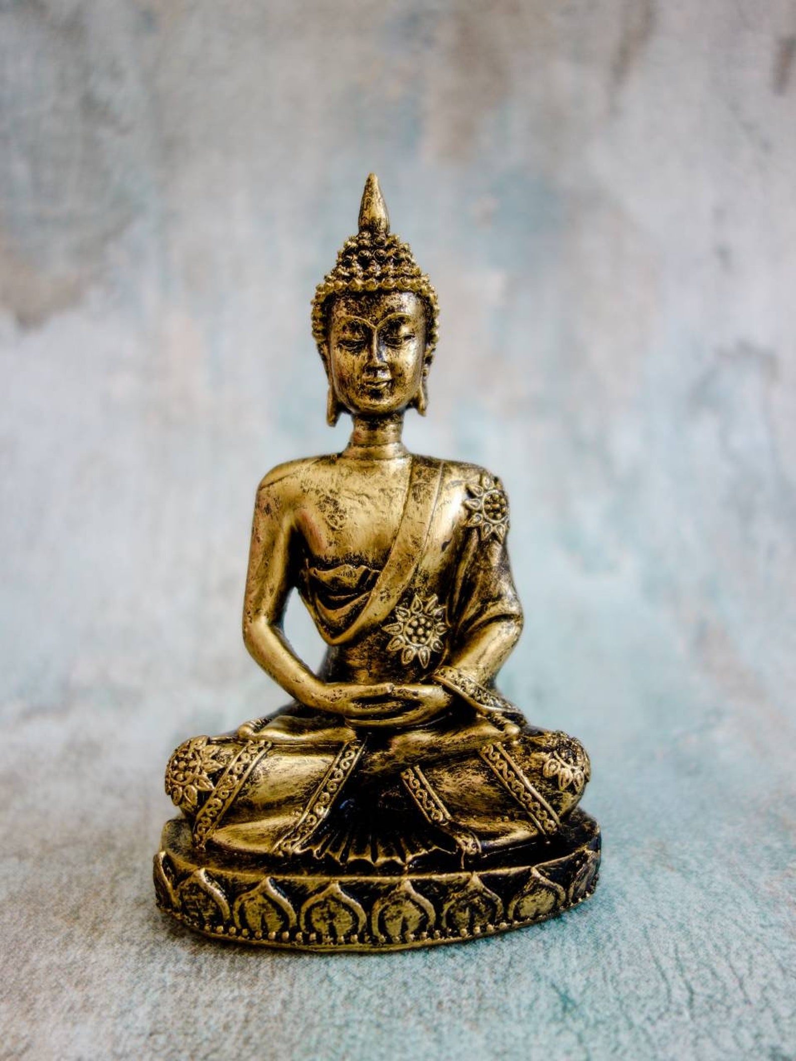 Golden Hindu Buddha Thailand Sculpture Ornament for Meditation | Etsy