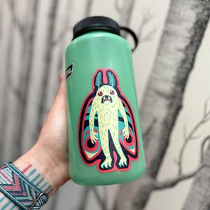 Sticker on 32 oz. Nalgene water bottle