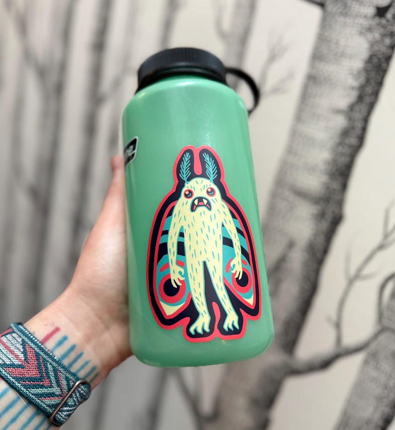 Sticker on 32 oz. Nalgene water bottle