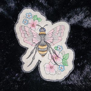 Large Bee Embroidered Patch: Iron On Applique (7.75x5.5 inches)