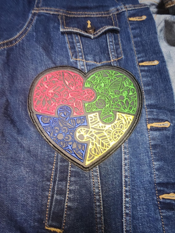Autism Awareness Patch: Heart Puzzle Iron-on Applique, Sew  display picture 2