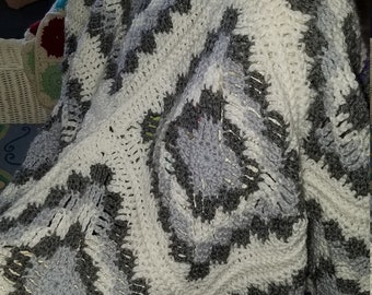 125-Geometric Crochet Afghan